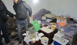 在线观看冰毒,在线观看带你走进毒品制造的黑暗世界