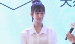 李大锤爆料杨紫视频,揭秘明星幕后生活瞬间