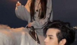 网红殷世航求婚吃瓜视频,吃瓜群众见证甜蜜时刻